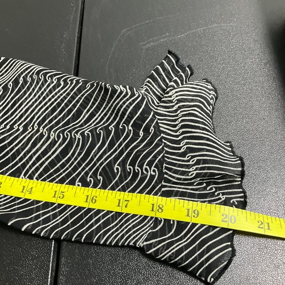 Cache Ruffle Blouse Sheer Top 100% Silk Long Sleeve Black White Career Size M - Picture 8 of 10